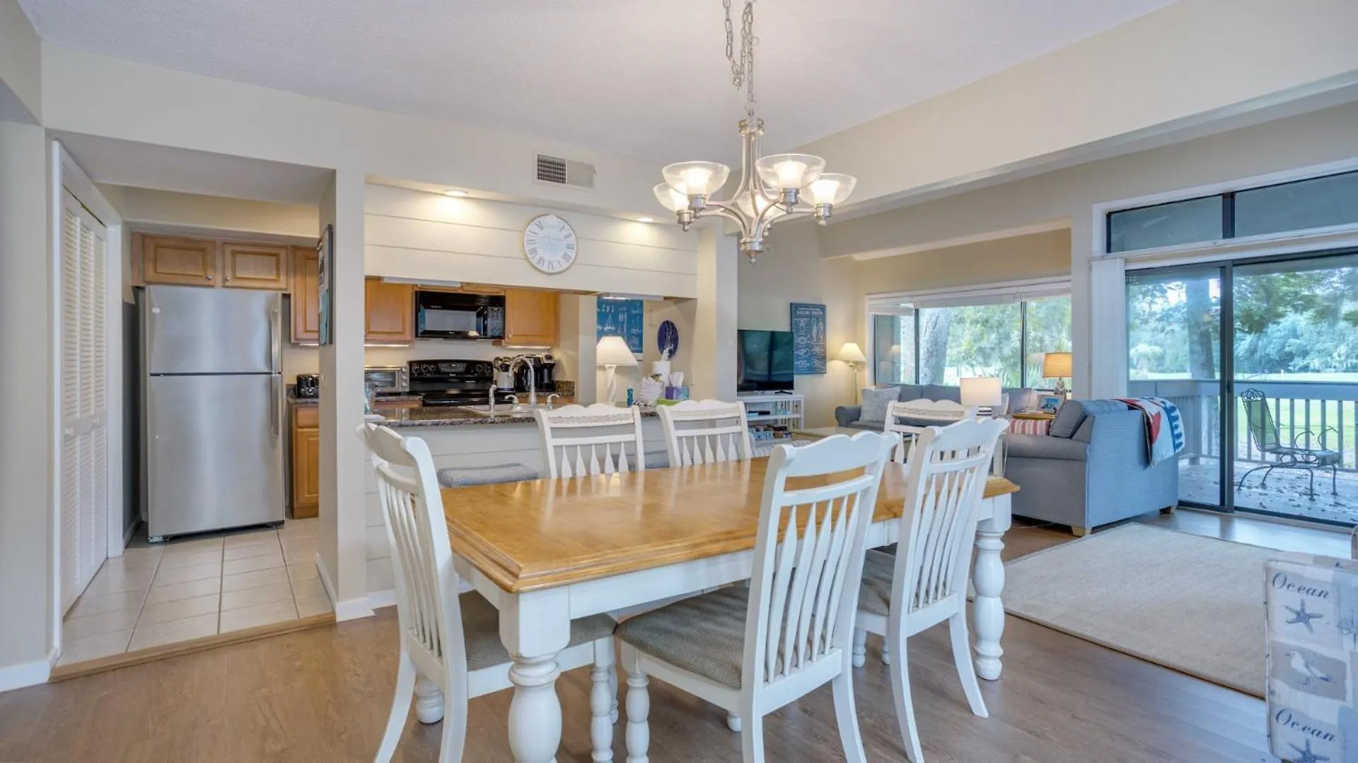 Villa Private Deck, Pet Friendly, Family
