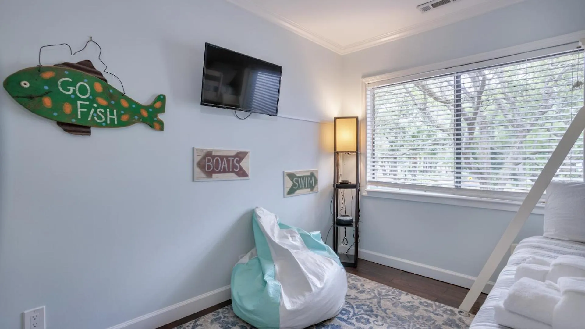 Villa Pet Friendly, Coastal, Getaway *