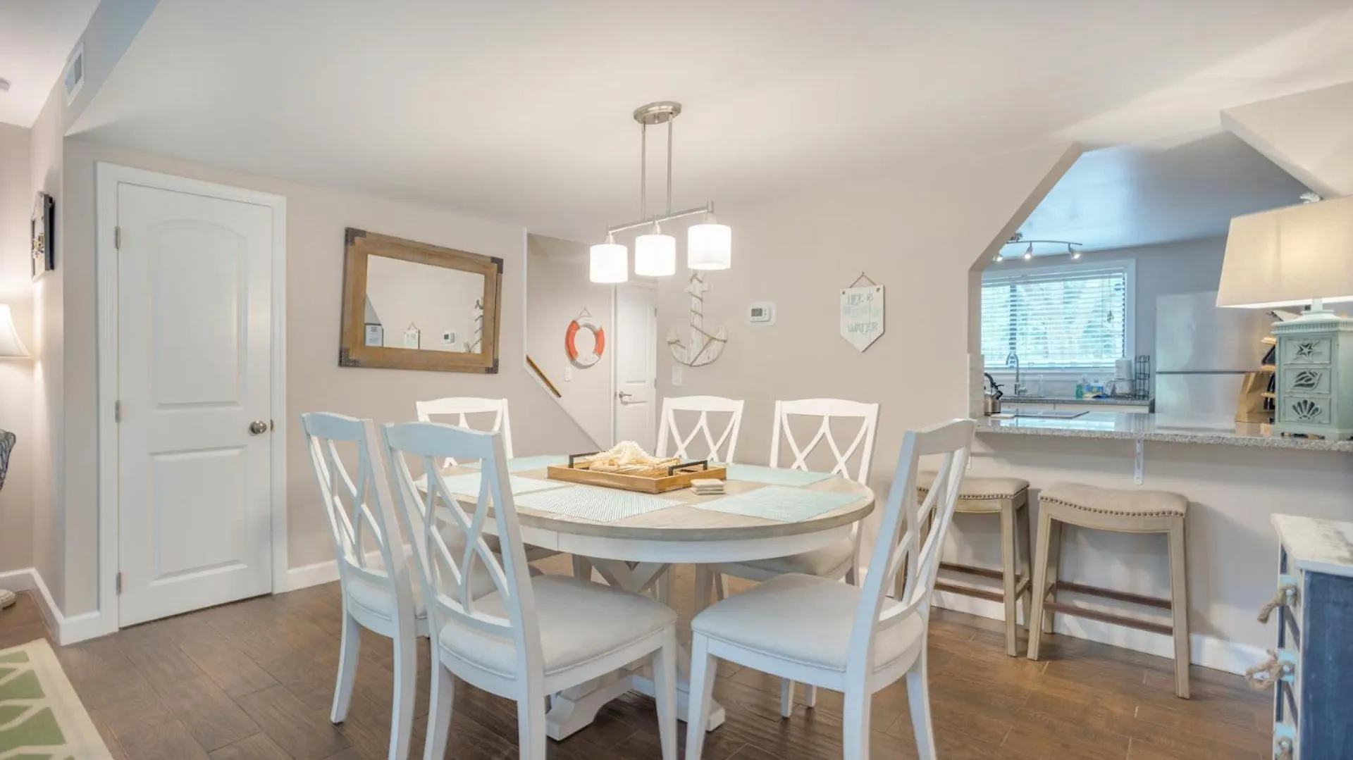 Villa Pet Friendly, Coastal, Getaway *