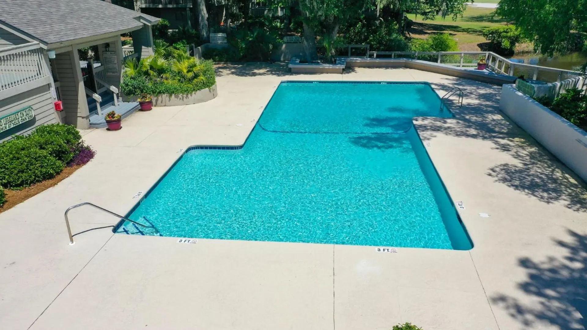 Coastal, Pet Friendly, Bikes Hilton Head Island