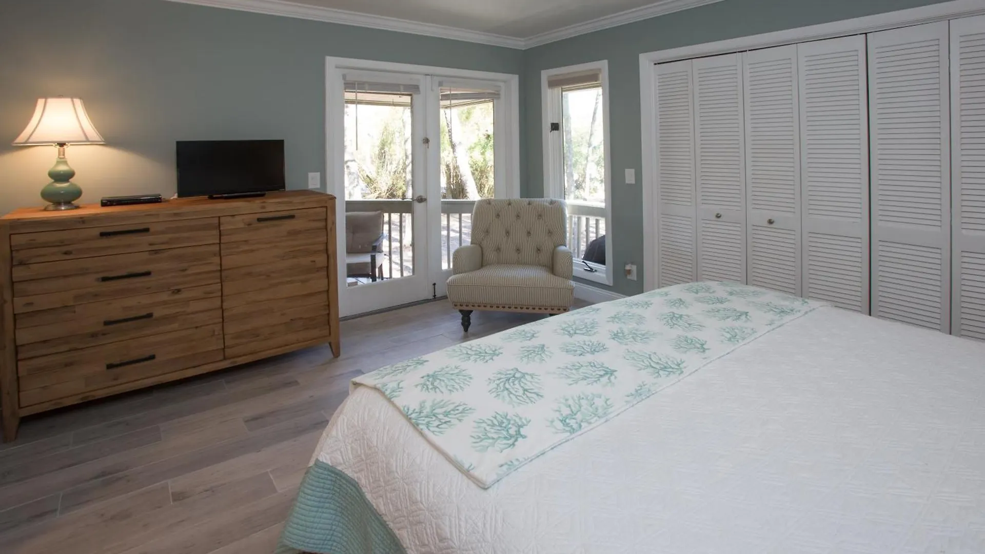Bike To Beach, Pet Friendly, Loft *