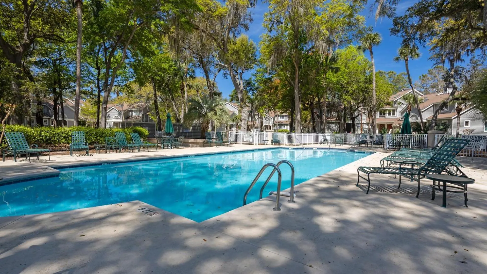 Complex Pool, Loft, Lagoon Views Hilton Head Island