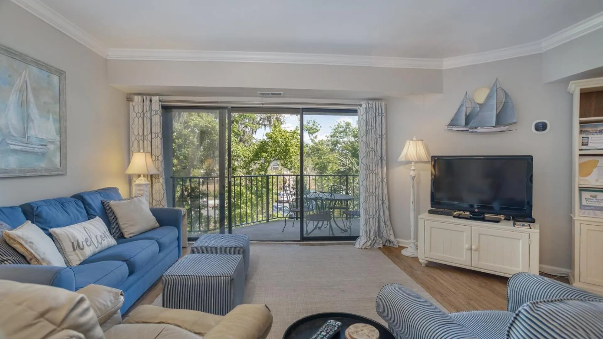 Villa Private Balcony, Getaway, Coligny *