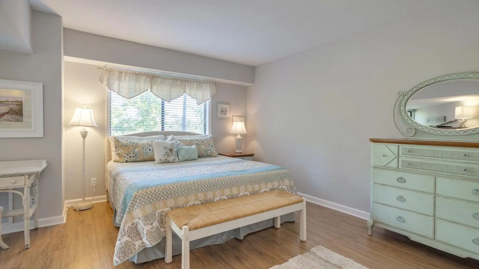 Villa Private Balcony, Getaway, Coligny