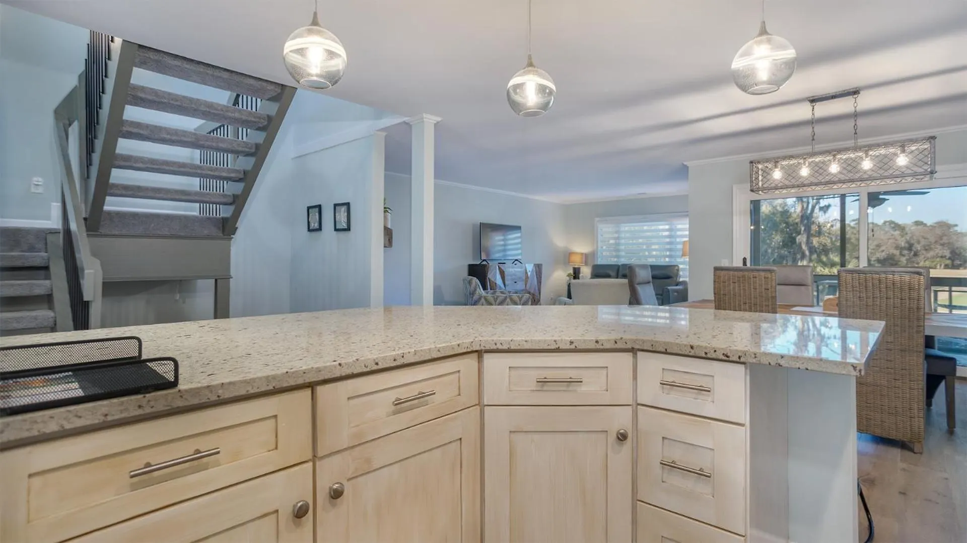 Villa Screened Porch, Chefs Kitchen, Golf Views