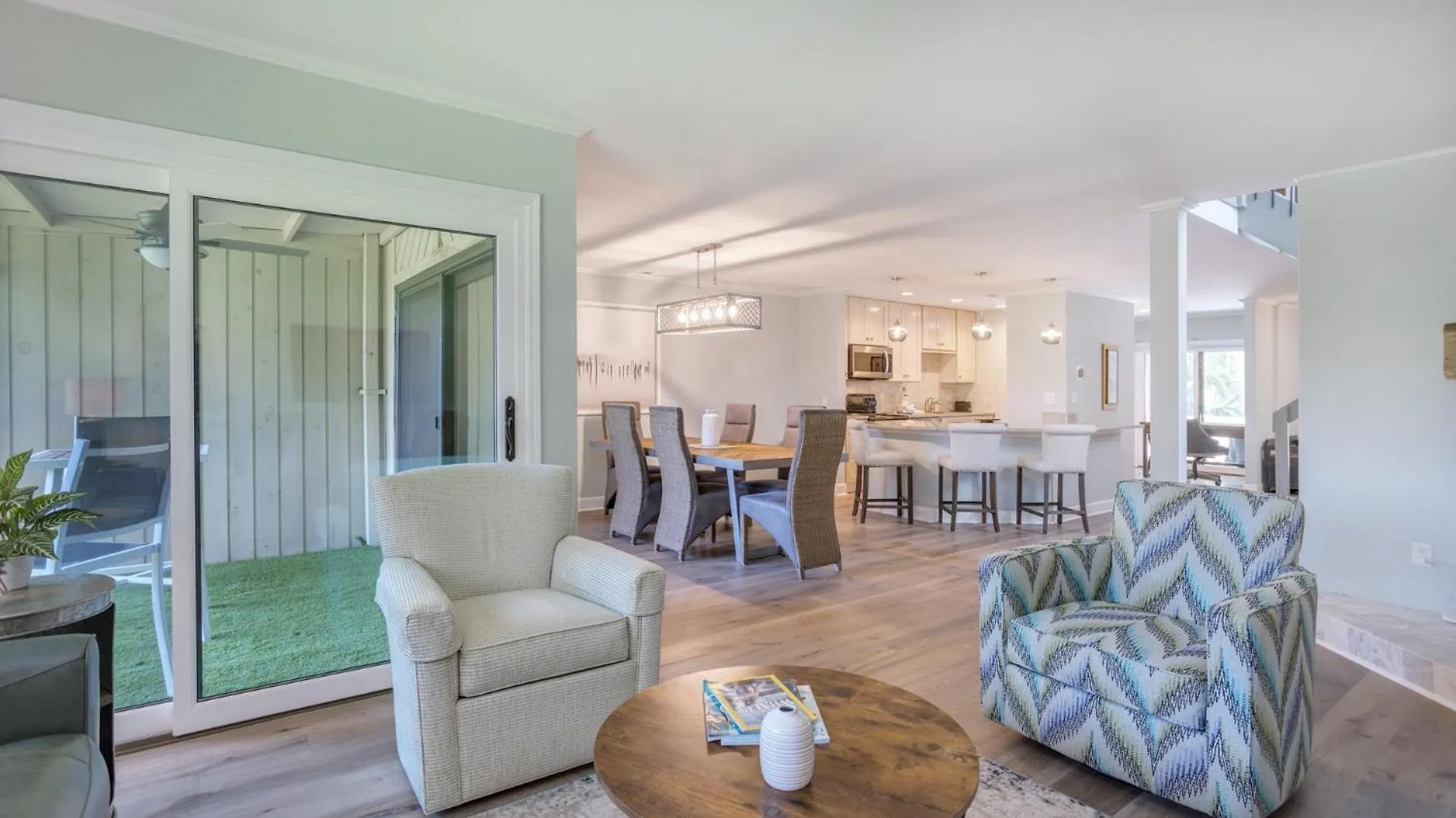 Screened Porch, Chefs Kitchen, Golf Views Villa *