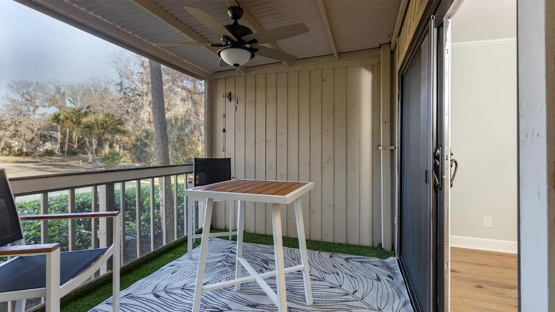 Screened Porch, Chefs Kitchen, Golf Views *