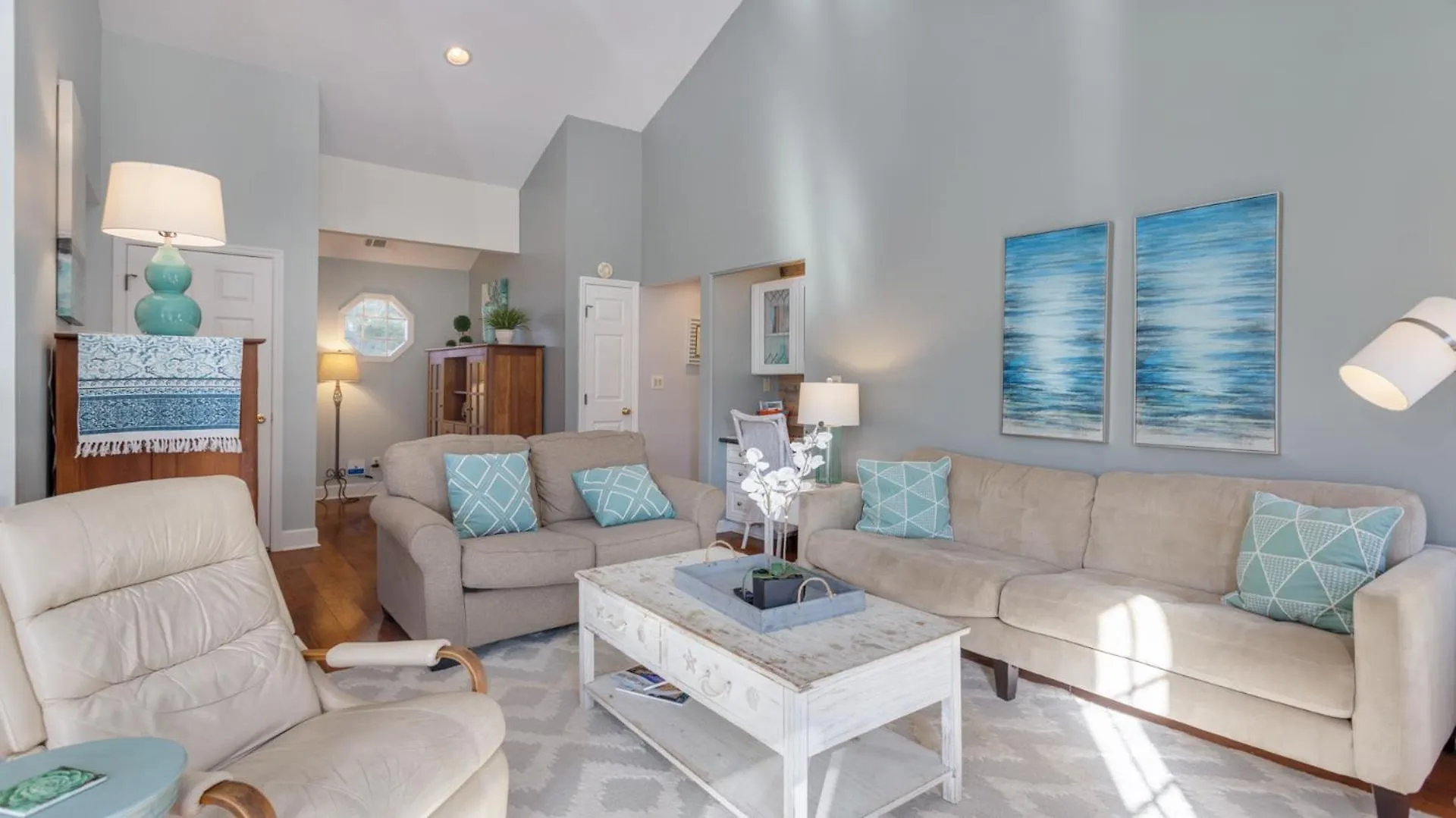 Private Balcony, Chefs Kitchen, Golf *