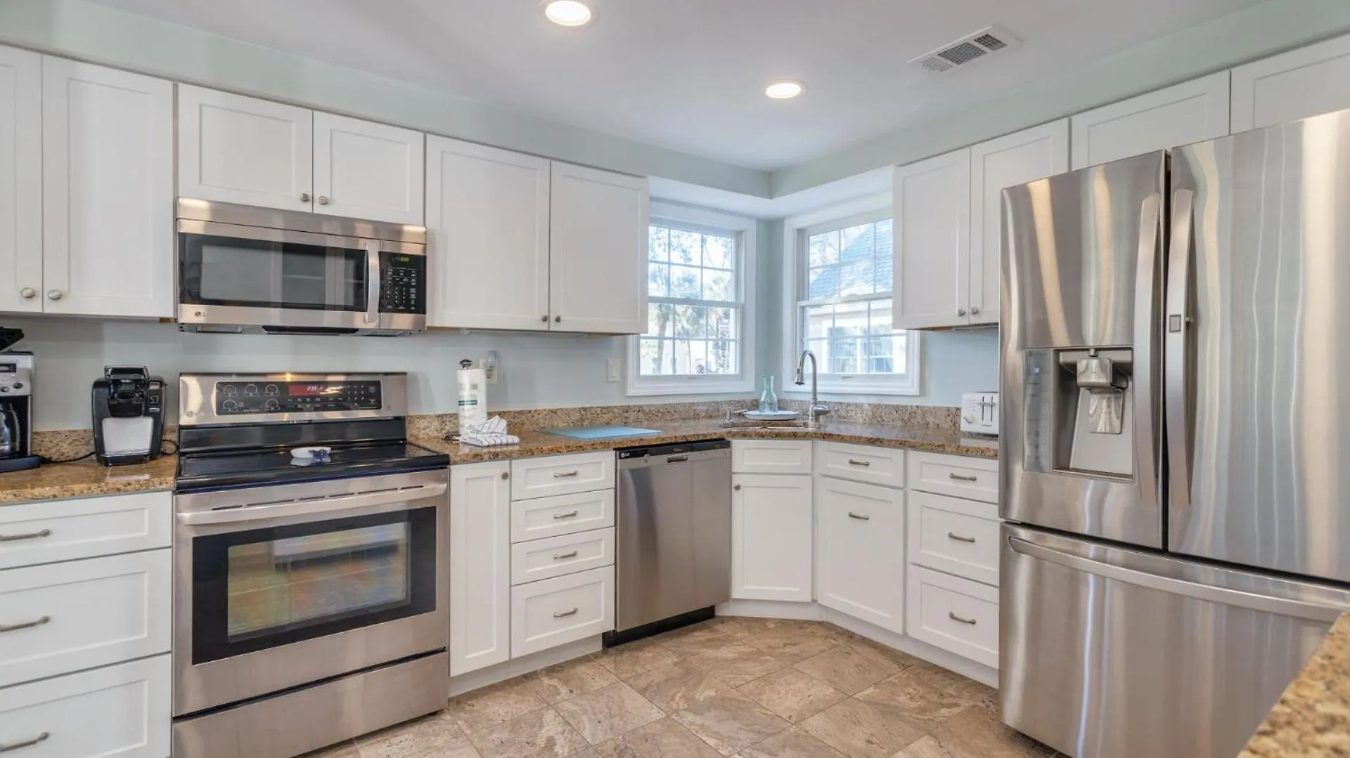 Private Balcony, Chefs Kitchen, Golf