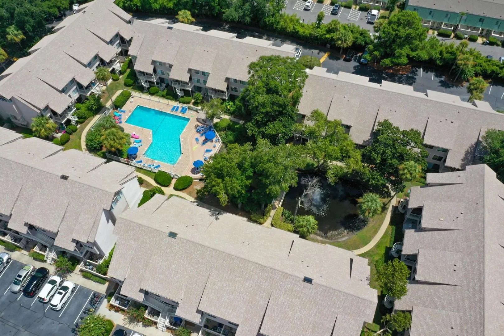 Complex Pool, Patio, Steps From Pool Villa Hilton Head Island