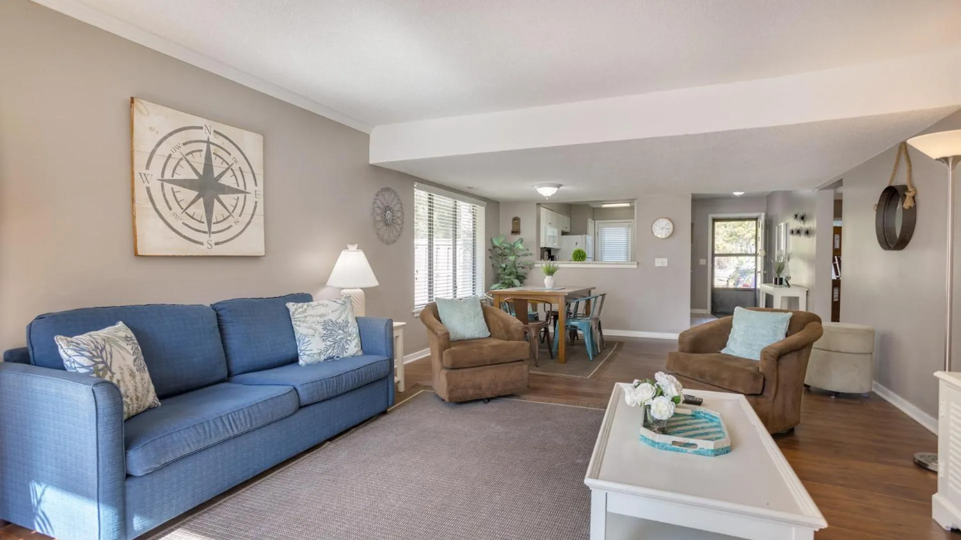 Complex Pool, Patio, Steps From Pool Villa