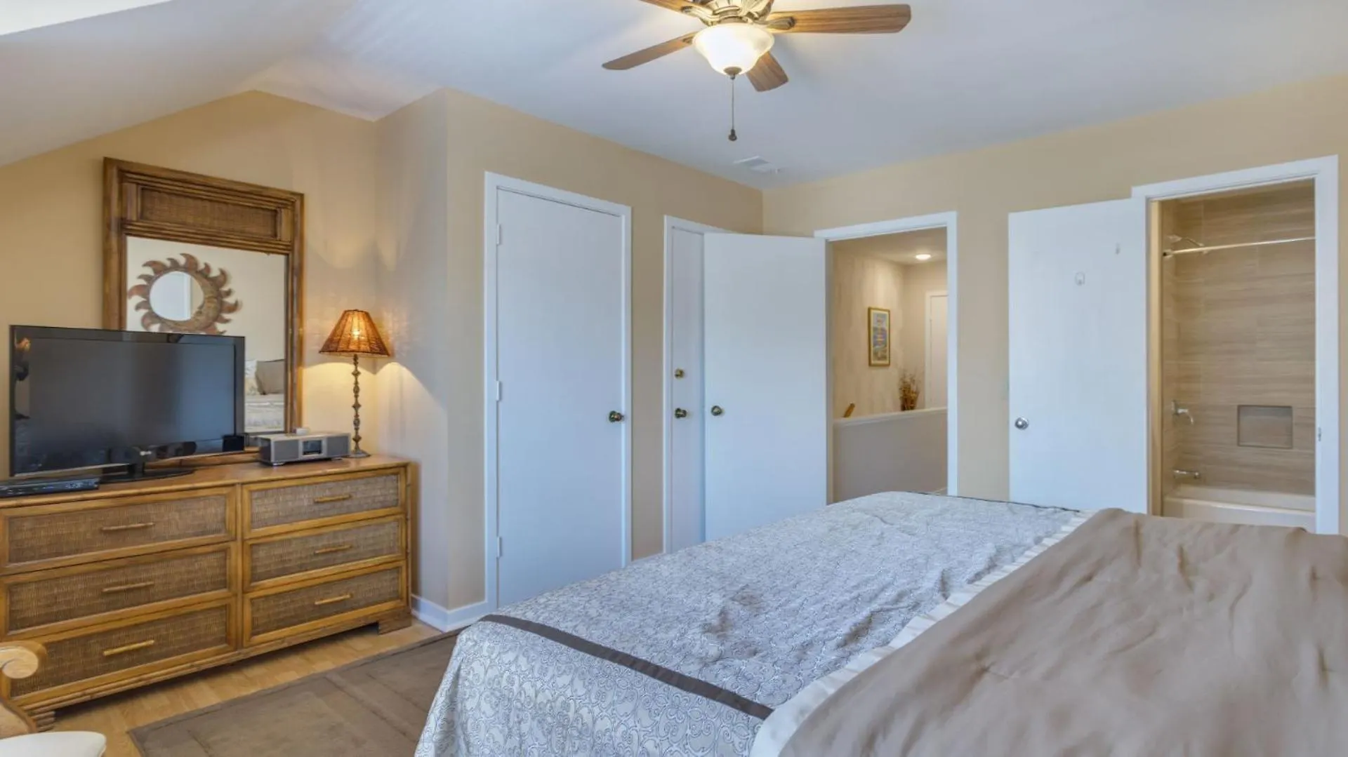 Chef Kitchen, Balcony, Smart Tvs Villa *