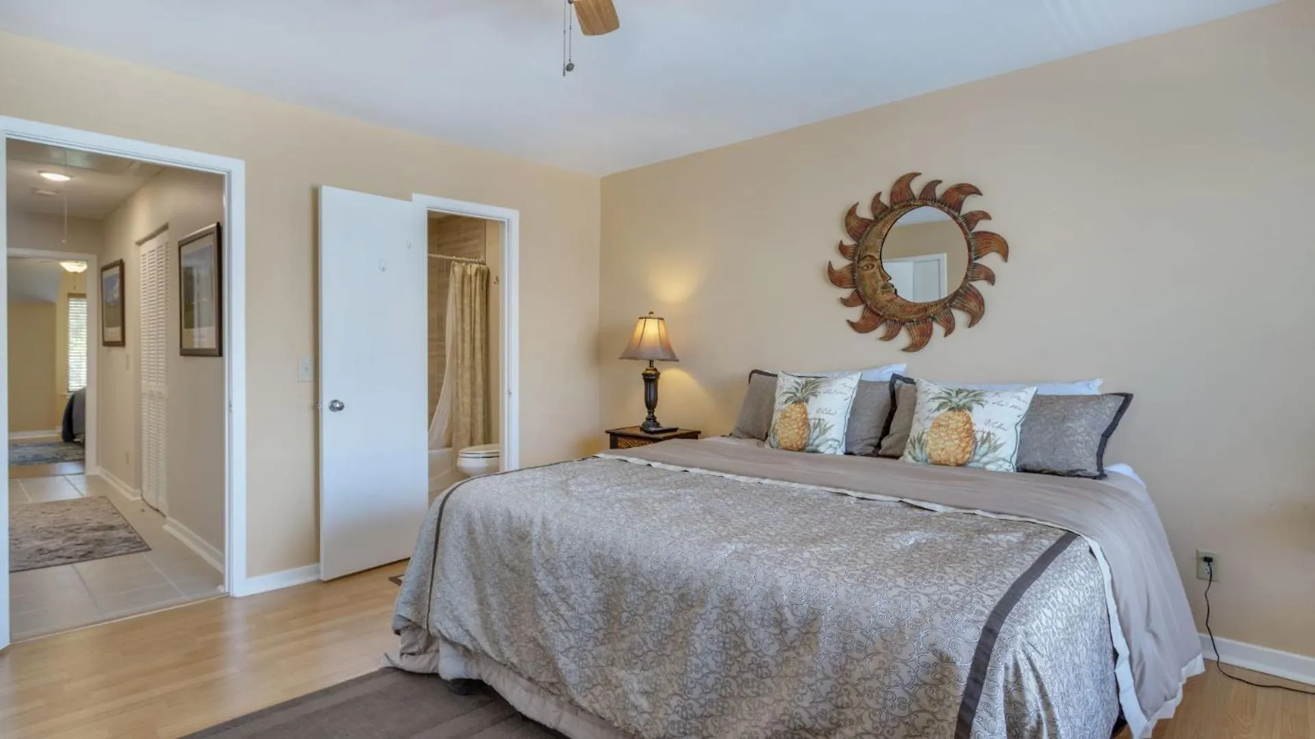 Villa Chef Kitchen, Balcony, Smart Tvs *