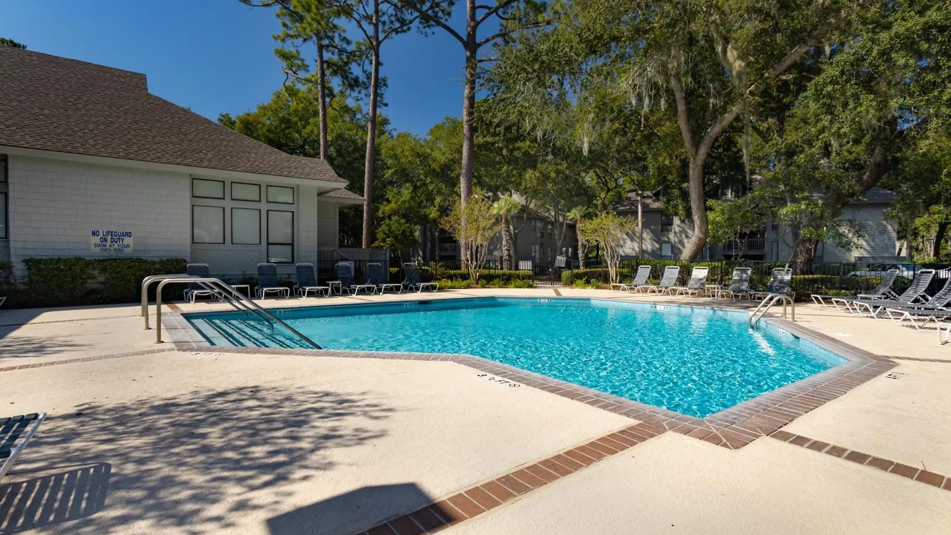 Complex Pool, Family Getaway, Golf