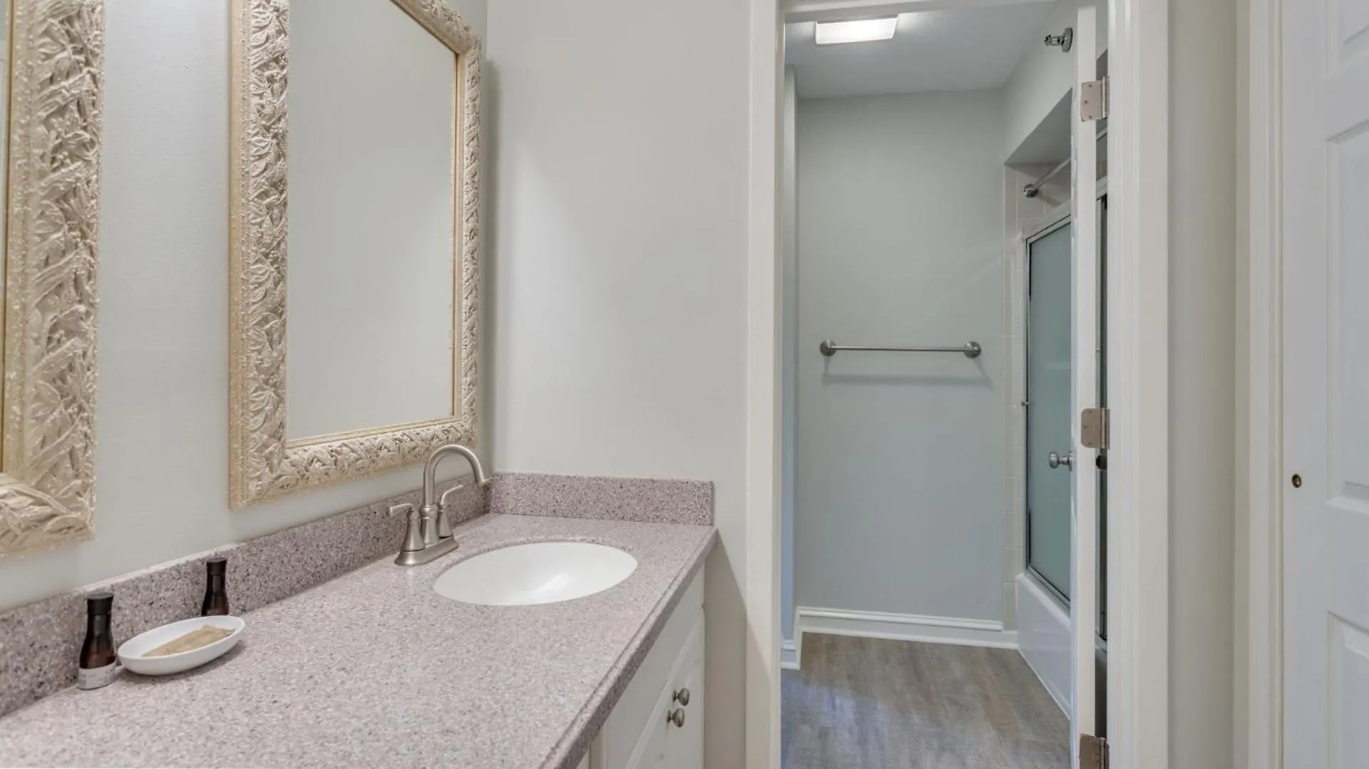 Villa Complex Pool, Family Getaway, Golf