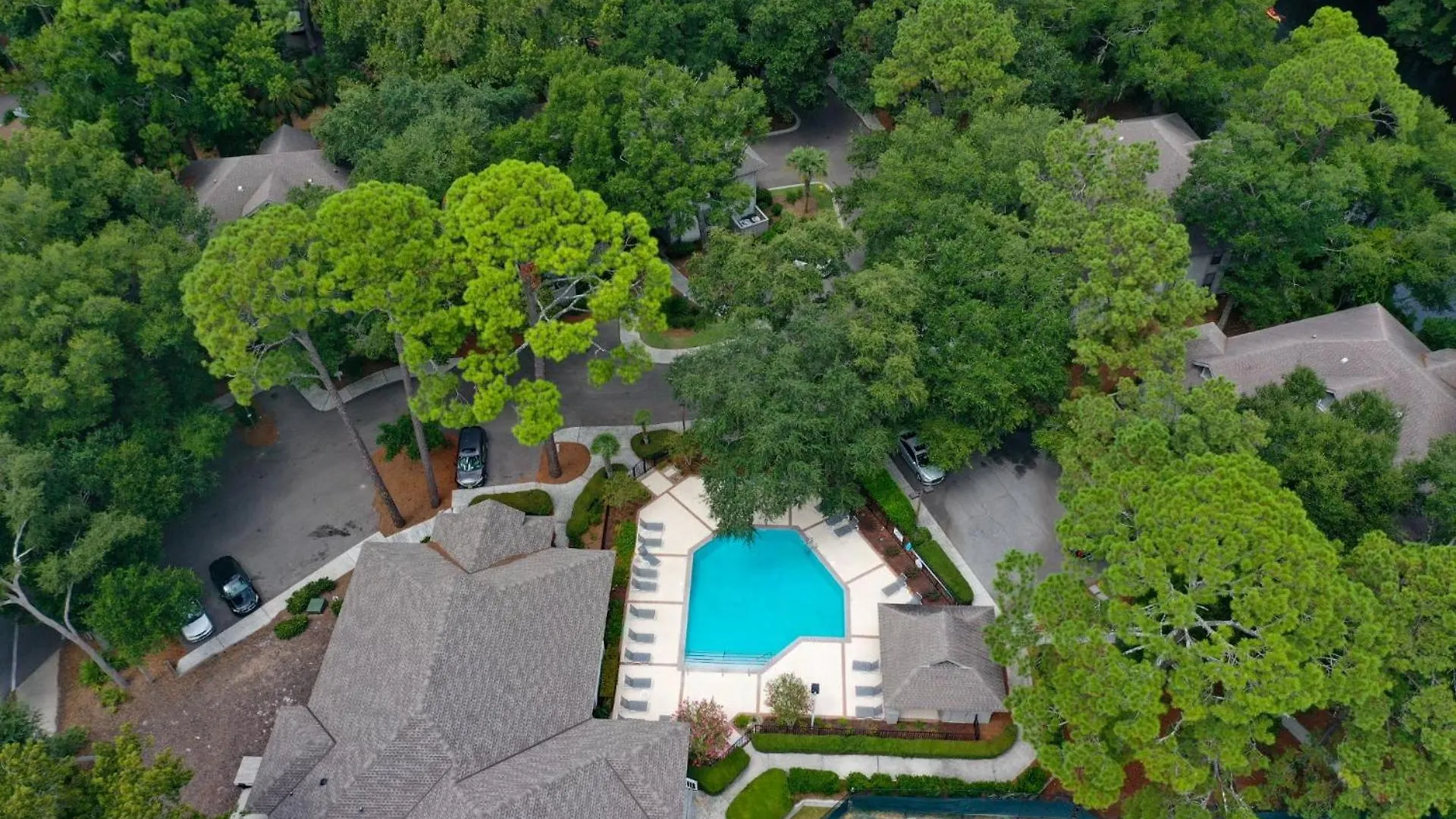 Complex Pool, Family Getaway, Golf