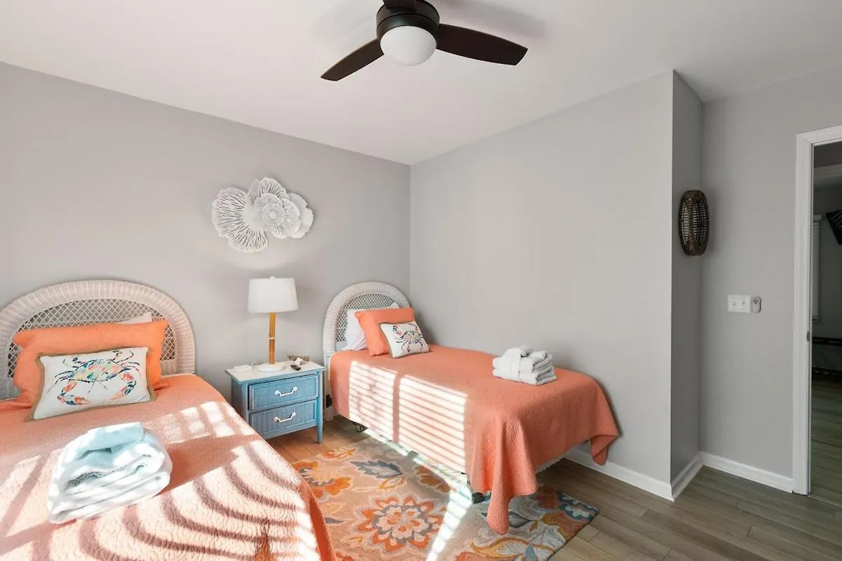 Holiday home Coligny Area - Walk To Beach-3 Bed 2 Ba-17nfb Hilton Head Island