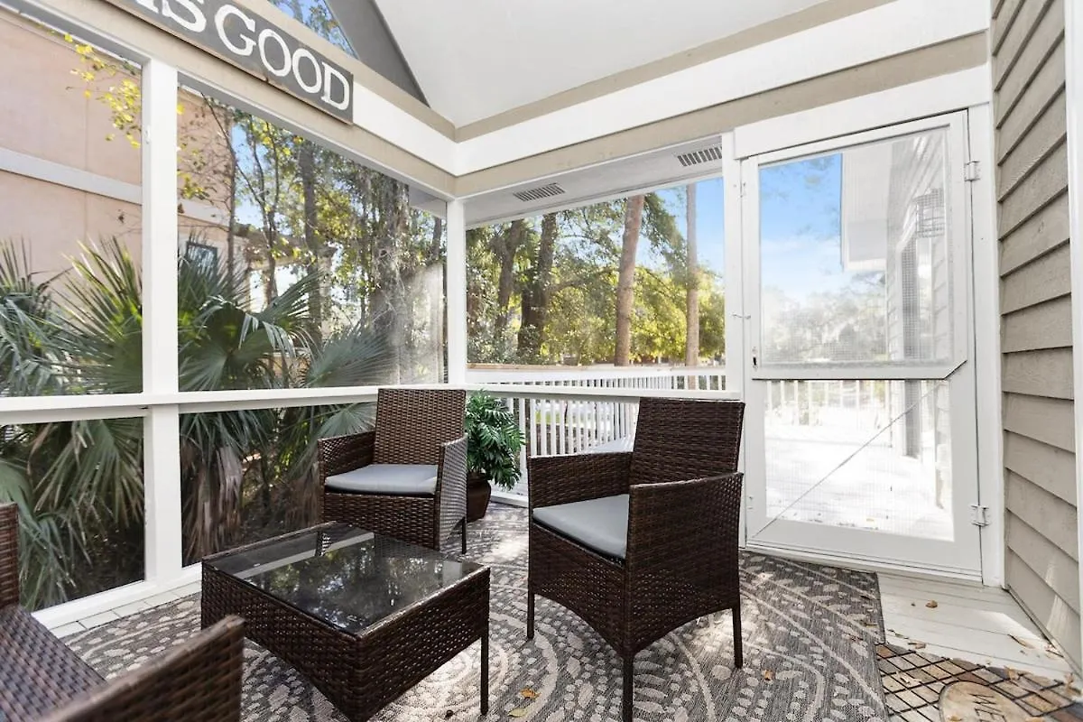 Coligny Area - Walk To Beach-3 Bed 2 Ba-17nfb Holiday home Hilton Head Island