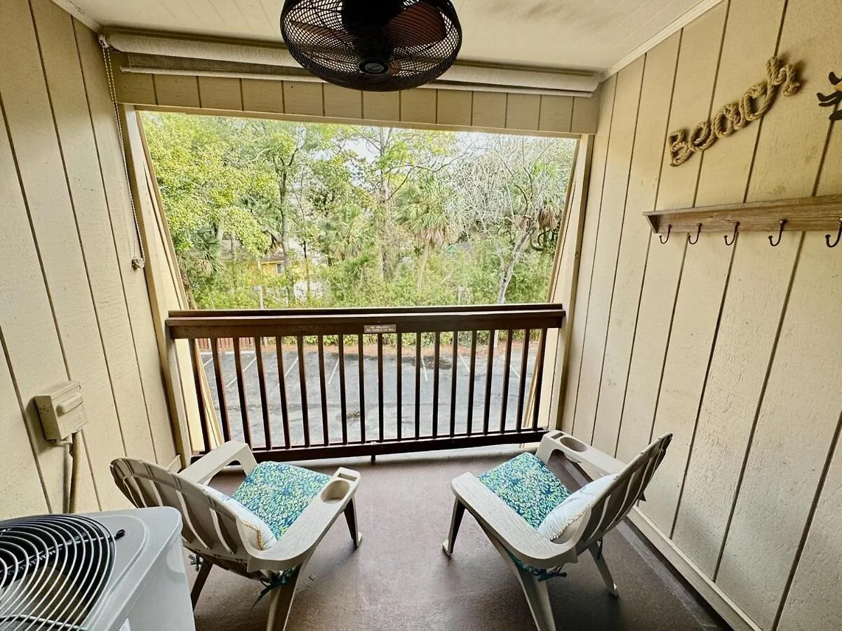 Walk To The - 2 Bed Close To It *
