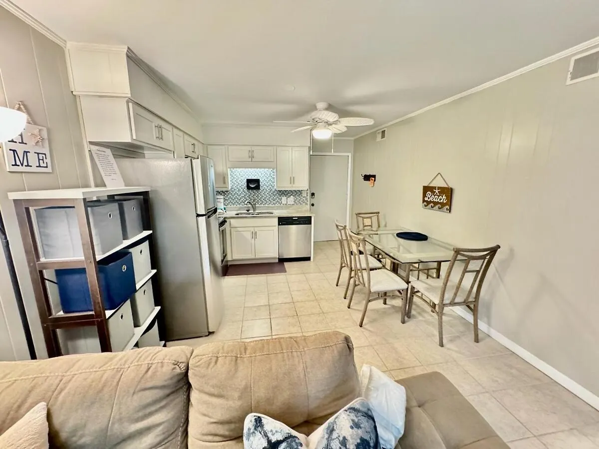 Walk To The - 2 Bed Close To It