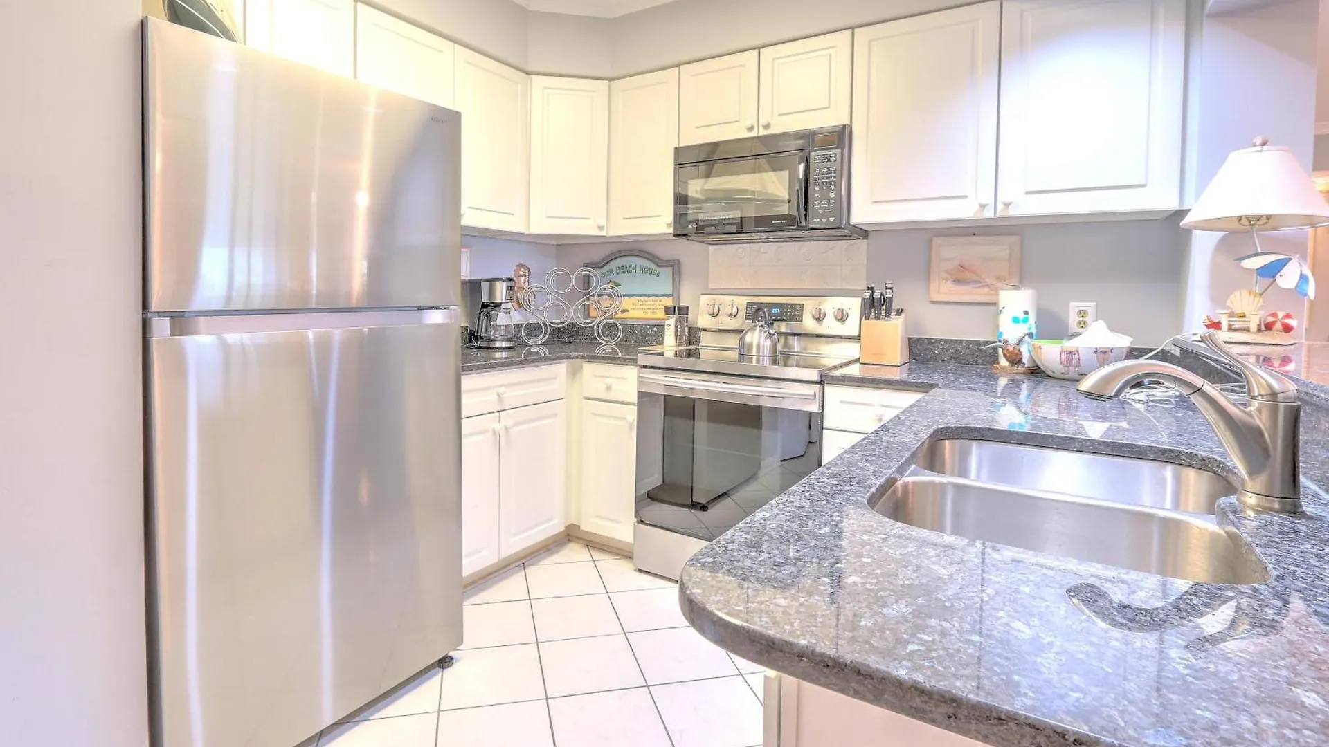 Shorewood 235 Villa