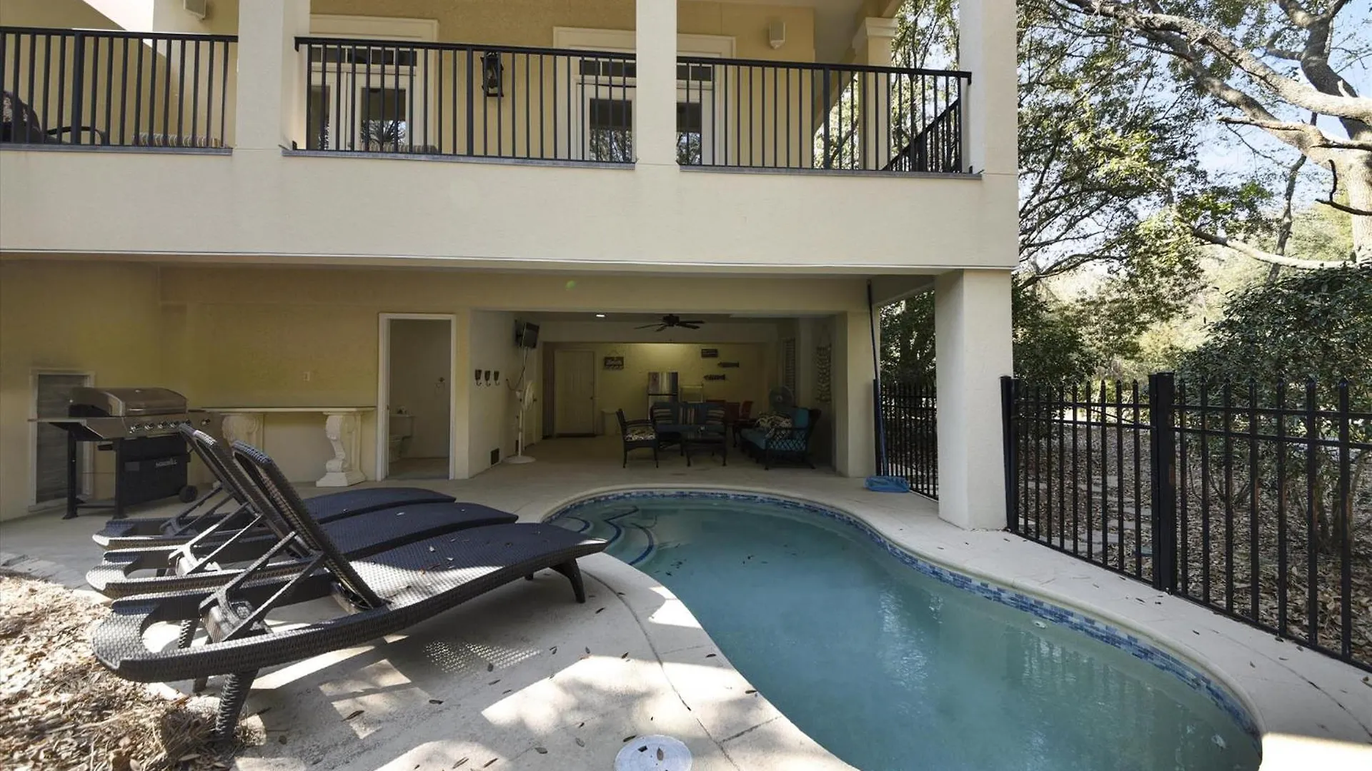 5 Henry Lane- Near Ocean, Private Pool, Pet Friendly, Free Activities Included *