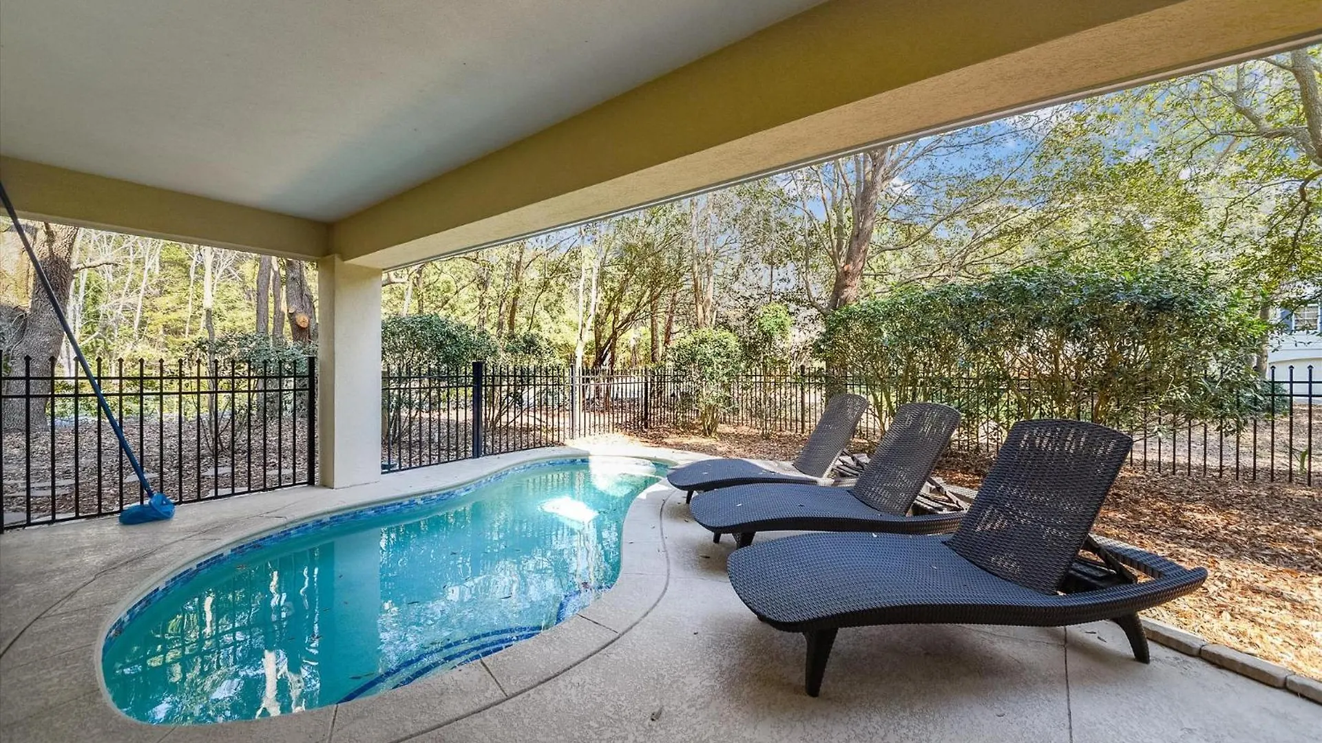 Holiday home 5 Henry Lane- Near Ocean, Private Pool, Pet Friendly, Free Activities Included *