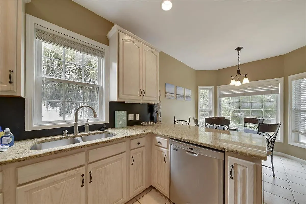 40 Bradley Road-private Pool, Easy Walk To Beach! Free Activities Included Holiday home
