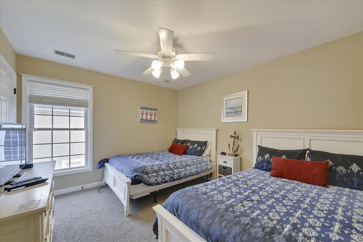 40 Bradley Road-private Pool, Easy Walk To Beach! Free Activities Included Holiday home *