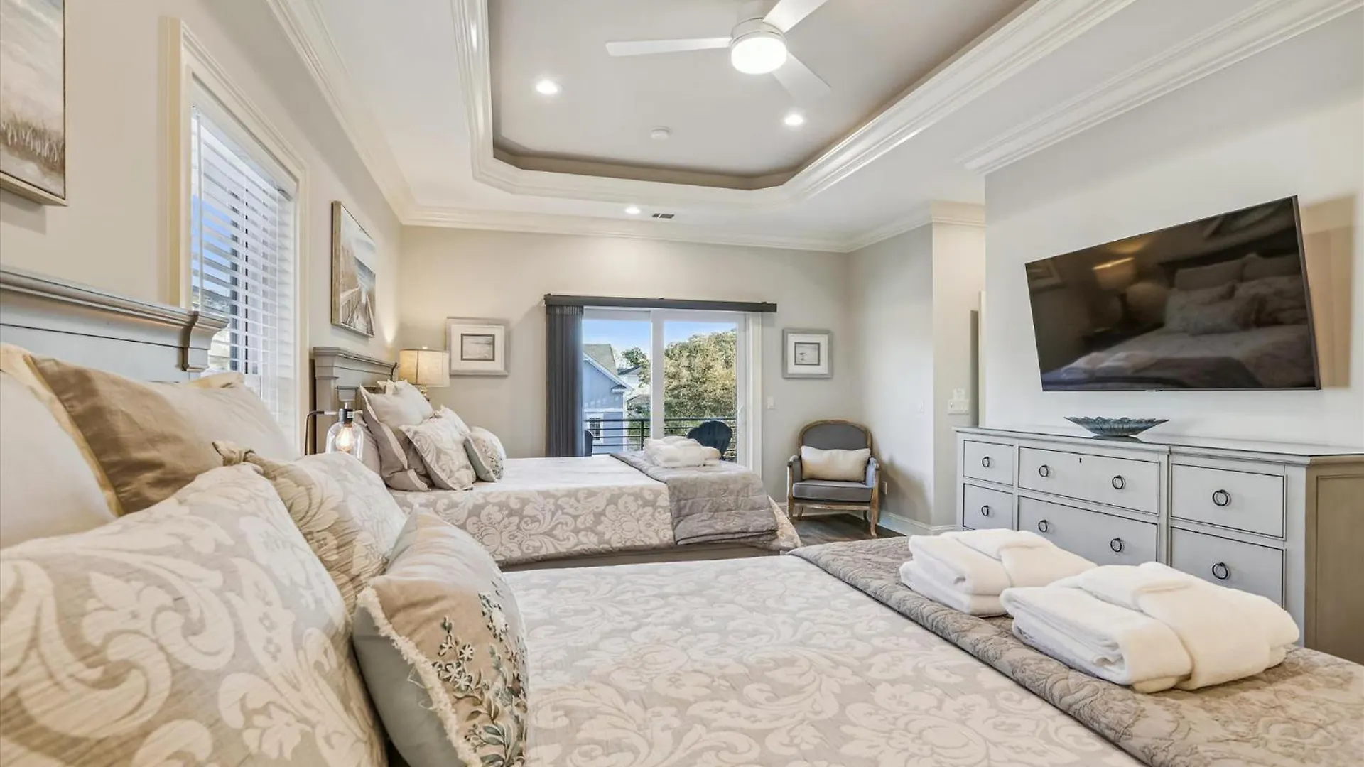 3 Shore Crest Lane- Chefs Kitchen, Game Room, Near Beach, Private Pool, Free Activities Included Holiday home *