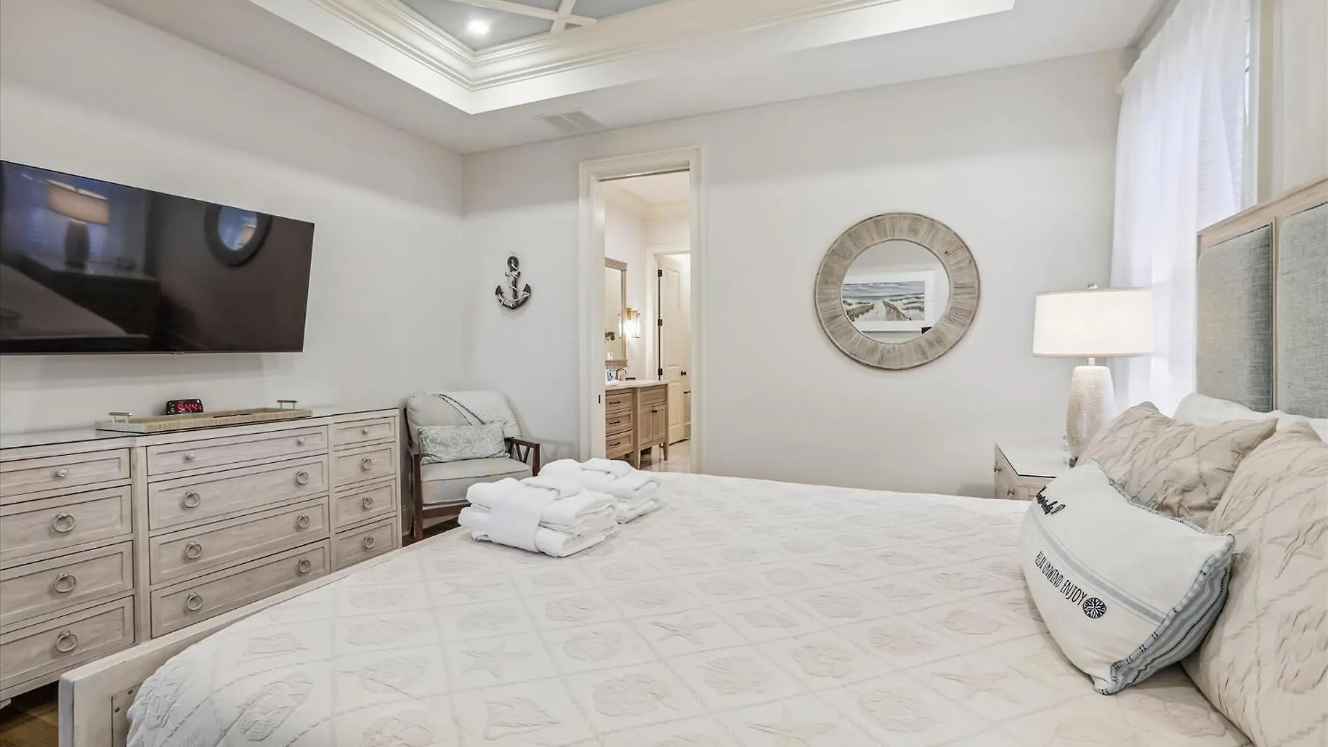 3 Shore Crest Lane- Chefs Kitchen, Game Room, Near Beach, Private Pool, Free Activities Included *
