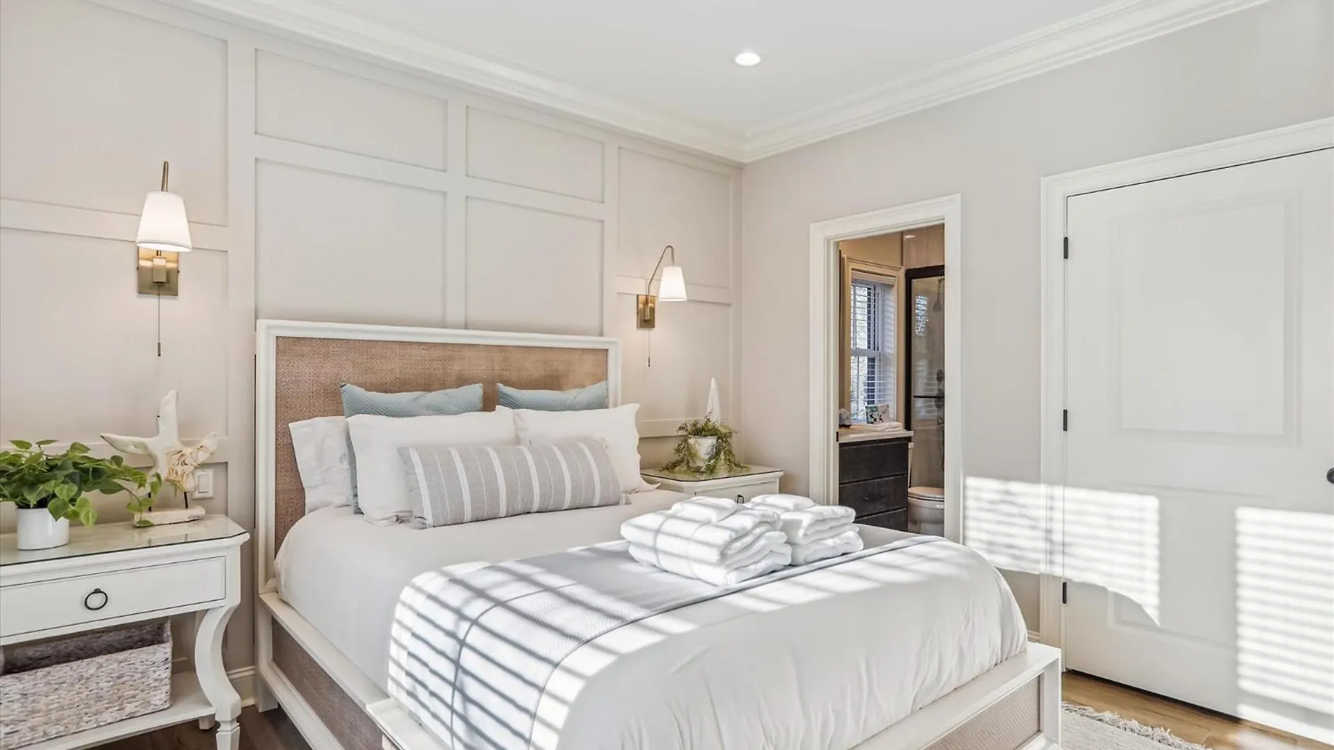 3 Shore Crest Lane- Chefs Kitchen, Game Room, Near Beach, Private Pool, Free Activities Included