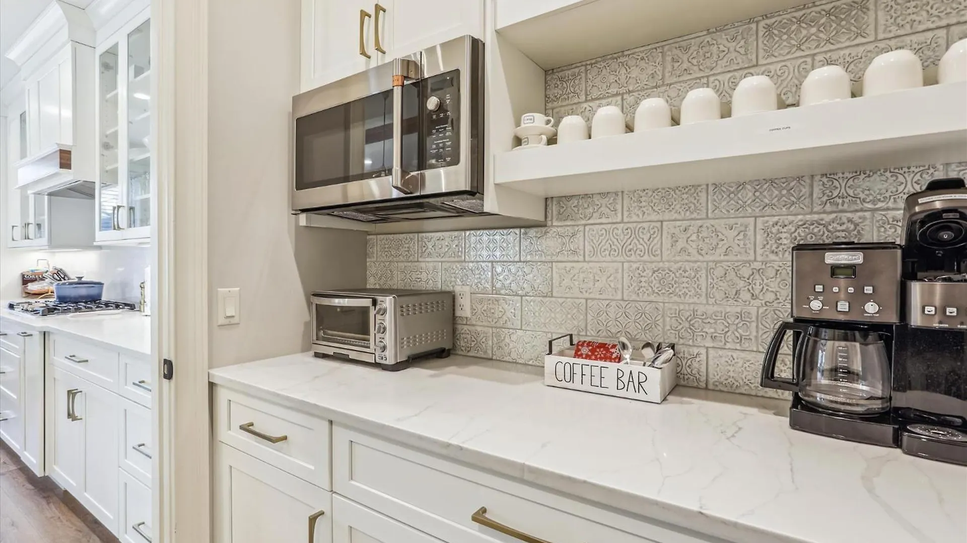 3 Shore Crest Lane- Chefs Kitchen, Game Room, Near Beach, Private Pool, Free Activities Included *