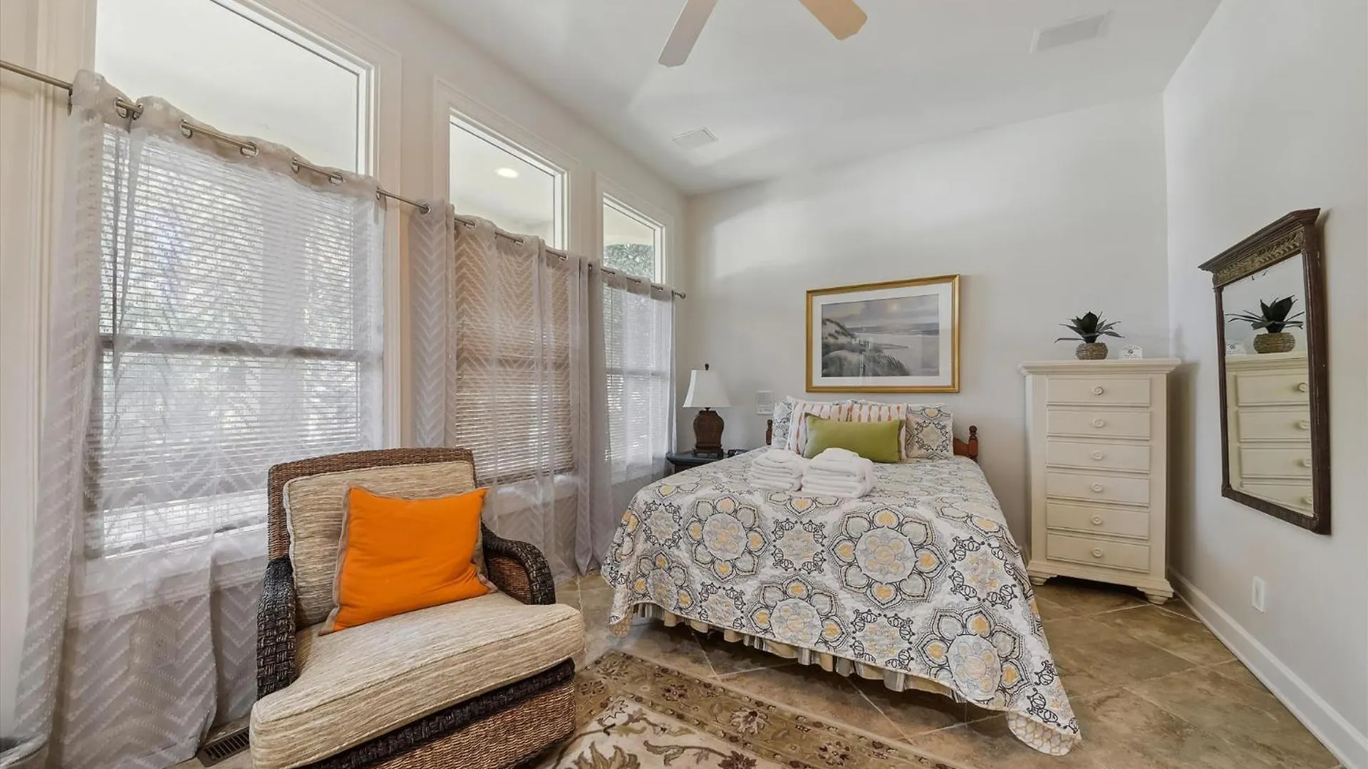 3 Sutherland Court- Private Pool, Short Walk To The Beach, Free Activities Included