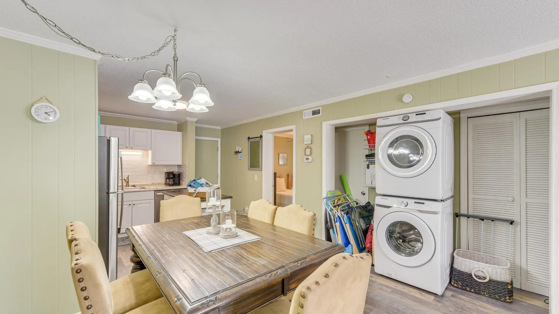 Apartment With Pool About 1 Mi To Beach! Hilton Head Island