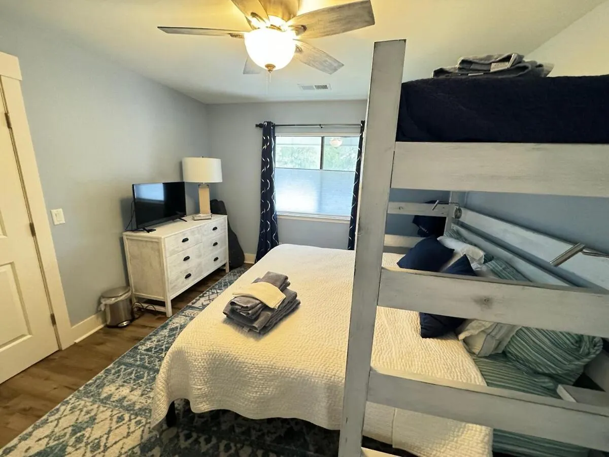 Steps To Sand 3 Bed 2 Bath With Private Pool * Hilton Head Island