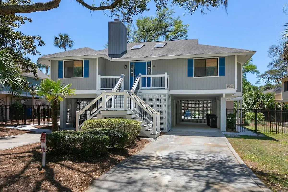 Steps To Sand 3 Bed 2 Bath With Private Pool *