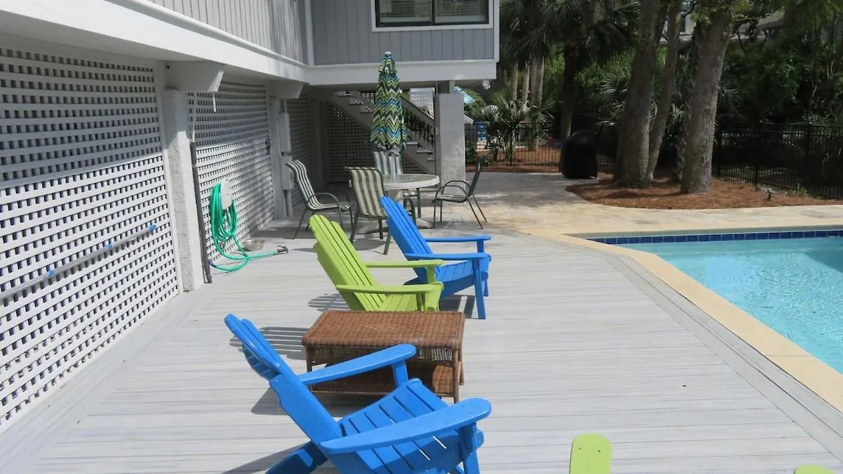 Steps To Sand 3 Bed 2 Bath With Private Pool
