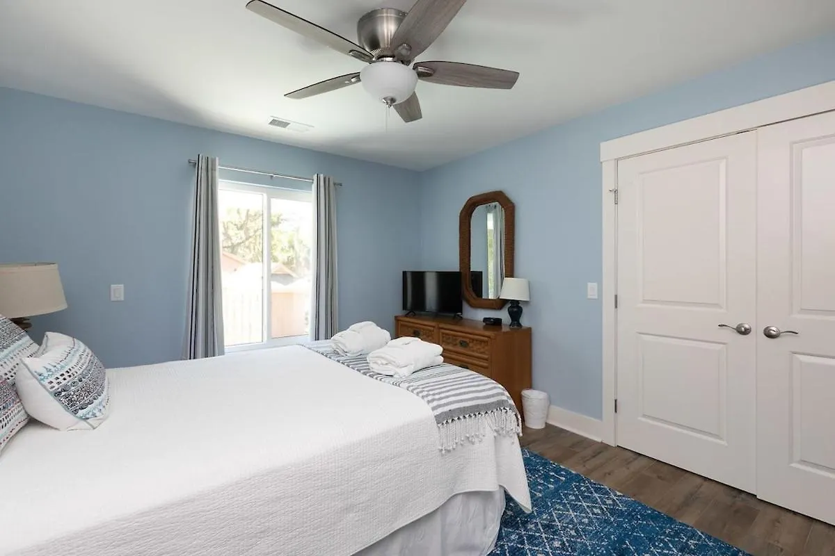 Steps To Sand 3 Bed 2 Bath With Private Pool Hilton Head Island