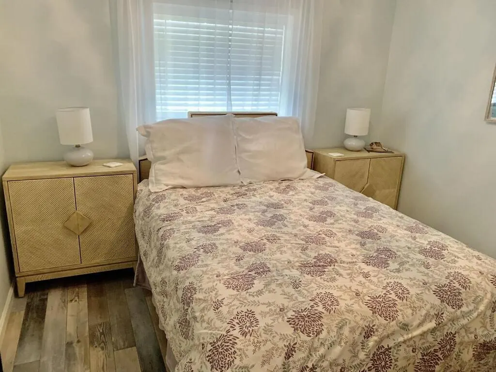 Ocean View Good Vibes 2 Bed 2 Bath Holiday home *