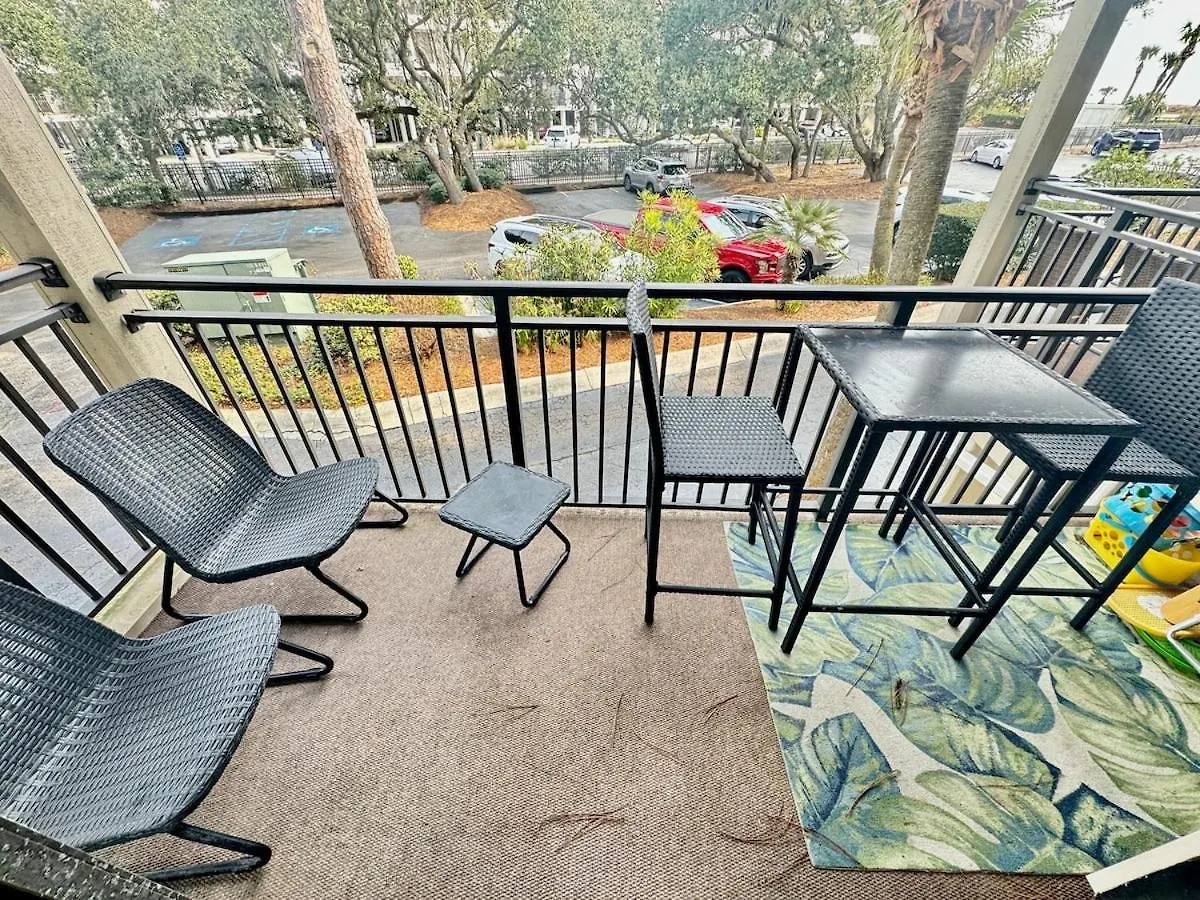 Awesome 1 Bd 1 Ba With Ocean View Steps To Hilton Head Island