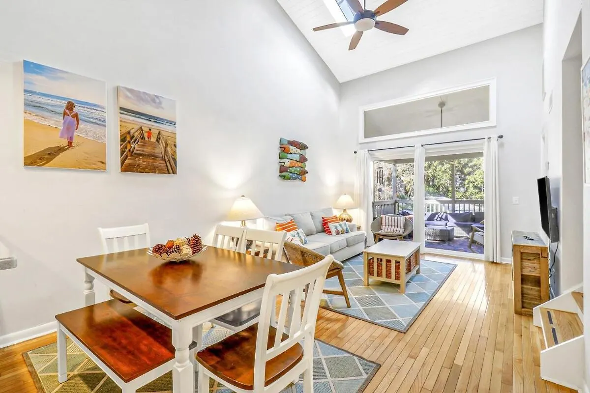 Holiday home Close Of The 3 Bed 3 Bath Pet Friendly *