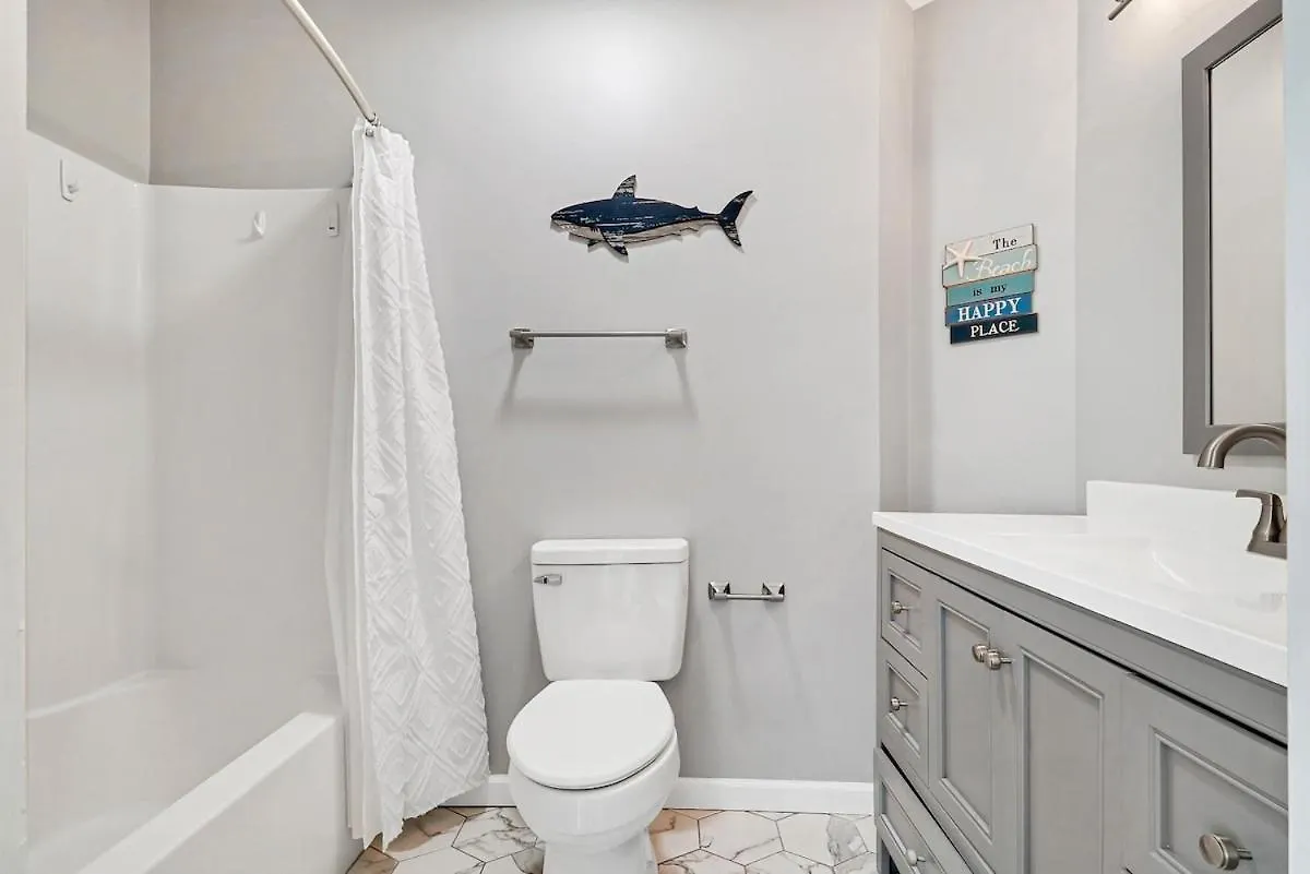 Villa Upgraded Pet Friendly 3 Bed 3 Bath Walk To The Hilton Head Island