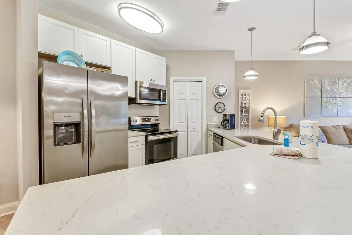 Pet Friendly 3 Bed 3 Bath #3 Ocean Breeze *