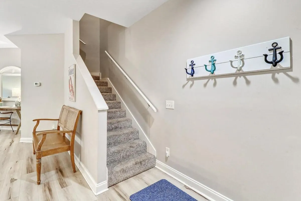 Holiday home Pet Friendly 3 Bed 3 Bath #3 Ocean Breeze *