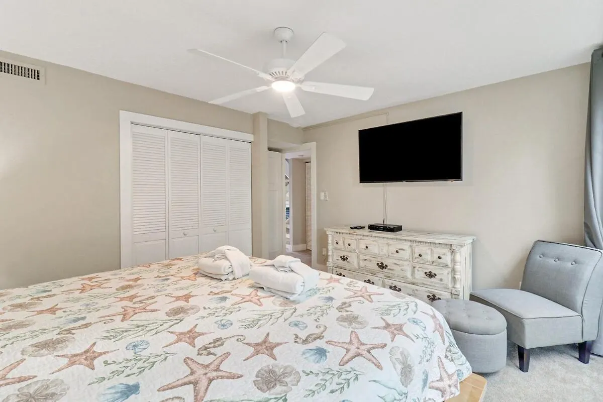 Holiday home Living - 3 Bed 2 Bath Seascape - Just Steps To The Hilton Head Island