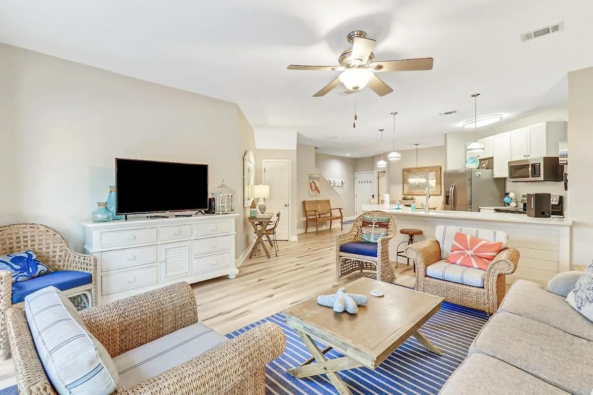 Pet Friendly 3 Bed 3 Bath #3 Ocean Breeze Holiday home