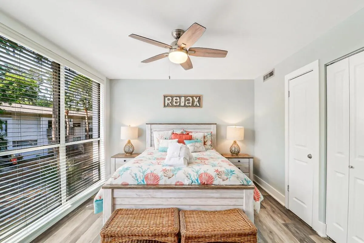 Beautiful Seascape -upgraded 2 Bd 2 Ba Hilton Head Island