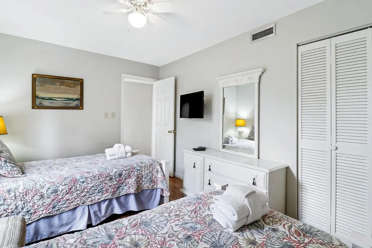 Seascape -tranquility Base 2 Bed 2 Bath -steps To The H * Hilton Head Island