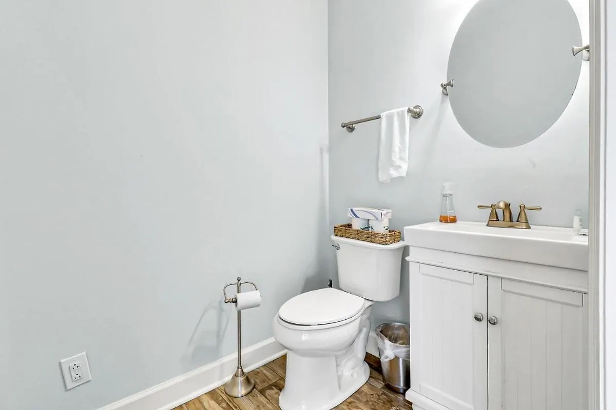 Holiday home Lagoon View 2 Bd 2 & One Half Bath Steps To The
